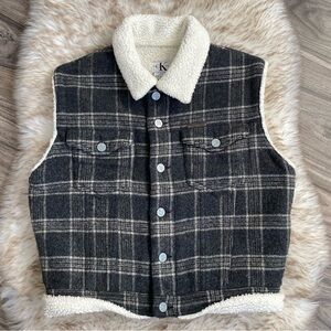 Vintage Calvin Klein Boxy Fit Plaid Wool Sherpa Lined Vest